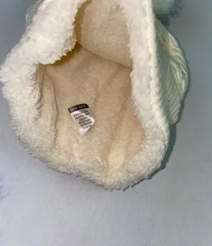 NEW Winter hat White thumbnail 4