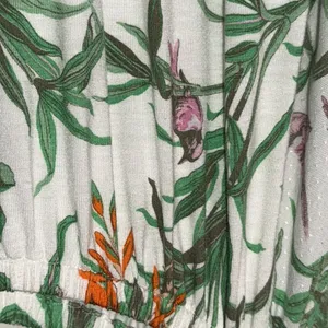 Anthropologie White Floral Long Sleeve Blouse with Pink Birds Size Medium‎ thumbnail 4