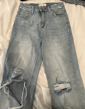 Risen Mom Jeans thumbnail 2