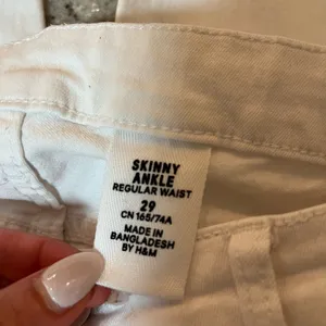Skinny ankle regular waist H&M stretchy jeans thumbnail 4
