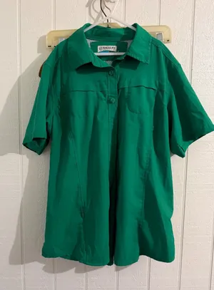 Magellan Outdoors Fish Gear Womens Medium Green Short Sleeve Fishing Shirt Vent thumbnail 1