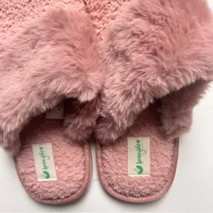Honey Dew Women's Bedtime Accessories Slippers Scrunchie and Headband Set NWT thumbnail 10