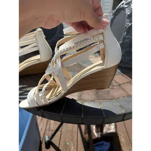Liz Claiborne Women's Size 8‎ White Wedges thumbnail 9