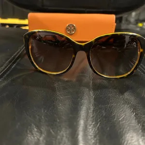 Tory Burch Brown Sunglasses with Gold Accent includes Tory Burch case thumbnail 8