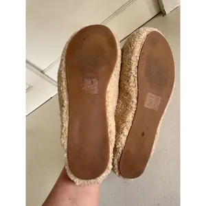 Free People beige fuzzy mules size‎ 8 thumbnail 6