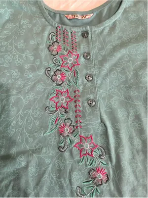 Melini Women’s 3XL Dusty Turquoise Floral Embroidered Top thumbnail 4