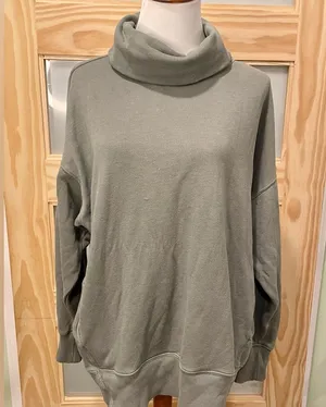 Aerie Turtleneck Size M thumbnail 1