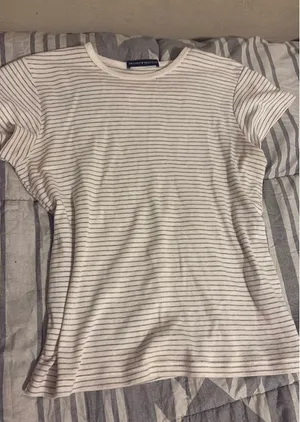 Brandy Melville t shirt  thumbnail 1