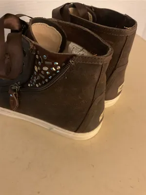 UGG Women's Dark Brown leather High-Top Sneakers with Ribbon Laces US 8.5 thumbnail 6