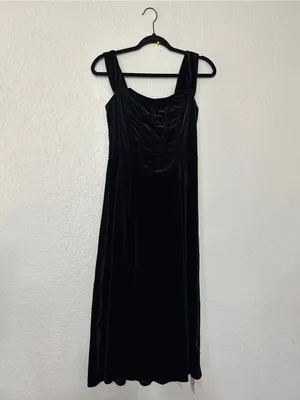 SHEIN Black Velvet Midi Dress with Square Neck and Wide Straps thumbnail 2