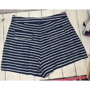 Zara Women’s Navy Blue Tailored High Waist Shorts Gold Button Detail Size M thumbnail 6
