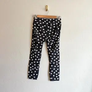 Outdoor Voices | Polka Dot Ankle Athletic Leggings in Black, Size‎ Small thumbnail 5