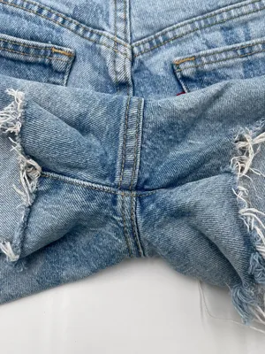 Levi’s Womens 501 Button Fly Camo Print Cutoff Denim Jean Shorts Sz 32 Festival thumbnail 9