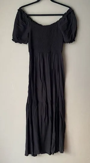 ZESICA Boho Flowy Dainty Smocked Tiered Maxi Dress‎ Black thumbnail 1