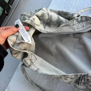 Alo Yoga Tie-Dye Shopper Tote thumbnail 4
