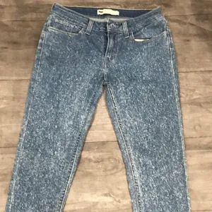 Levis Strauss full length Jegging thumbnail 1