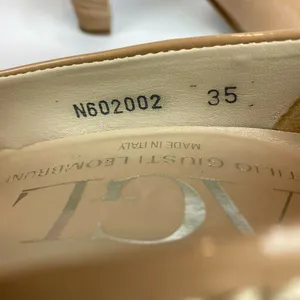 AGL Attilio Giusti Leombruni Pumps 5‎ Nude Patent Leather Heel 35 Italy thumbnail 10