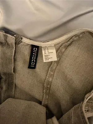 H&M Divided Women’s Light Gray Tank Top thumbnail 2