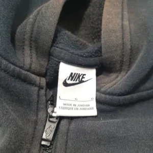 Nike Sweatshirt Size Large Full Zip Up Hooded Sweatshirt Embroidered Logo Faded Fading Black thumbnail 9