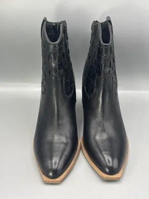 Matisse Dawn Western Booties Boots Women 9M Black Leather Stacked Heel Side Zip thumbnail 3