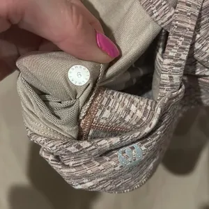 Lululemon bra thumbnail 3