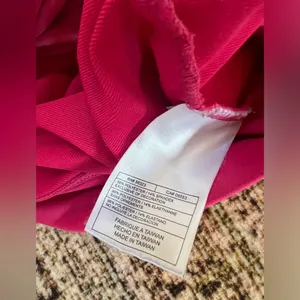 Vintage Nike Woman’s Soft & Stretchy Pink Quarter Zip Pullover Size Medium 8-10 thumbnail 10