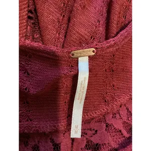 Free People Burgundy Red Lace Inset Open Knit Boho Blouse Top Womens Medium thumbnail 5