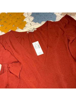 Maurices New With Tags $30 Flutter Sleeve Peplum Blouse Woman’s Medium thumbnail 5
