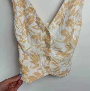 Abercrombie & Fitch Linen Blend Top Vest Sz Medium Floral Print thumbnail 9