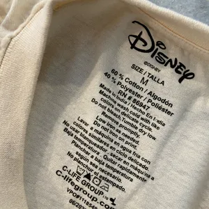 Disney Size M Cream Crew Neck North Pole Express Mickey Minnie Pluto Tee Shirt thumbnail 9