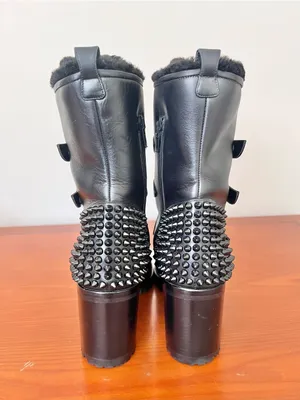 Christian Louboutin Glory mount70 Leather Spike Shearling Boots Size 39.5 RARE thumbnail 6