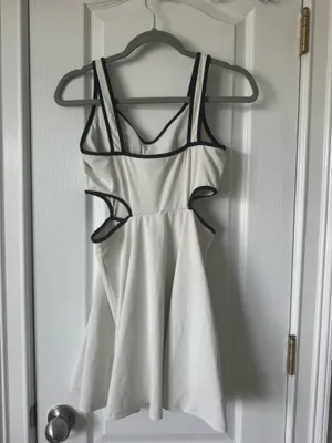 Old Navy Dress Active thumbnail 3