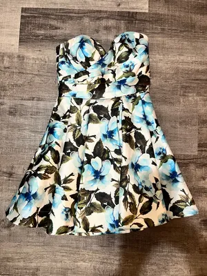 LA FEMME Short Floral Prom/Cocktail Dress Style #24523 thumbnail 3