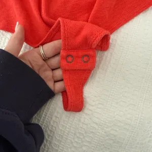 Universal Threads Vibrant Red Kids Bodysuit thumbnail 3