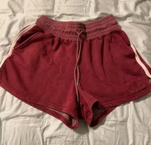 EUC FP Movement for Free People Sprint to the Finish shorts Maroon thumbnail 1