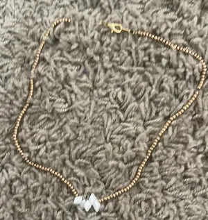Gold And White Necklace thumbnail 2