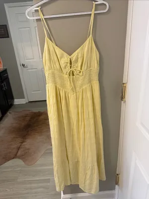 Hippie Rose Butter Yellow Smocked Tiered Midi Dress – Size Medium – NWT thumbnail 2