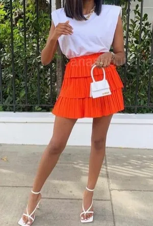 Zara pleated tiered orange pull-on mini skirt women’s Size Medium Bloggers Fav thumbnail 1