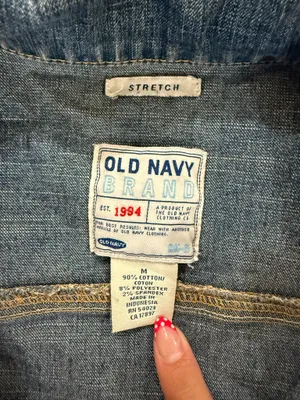 Old Navy Medium Wash Jean Jacket thumbnail 2