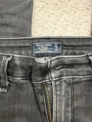 Abercrombie & Fitch Mid Rise Super Skinny Ankle Jeans in gray - size 27 thumbnail 2