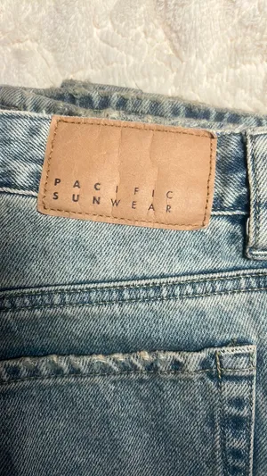 Light washed Pacsun jeans thumbnail 5