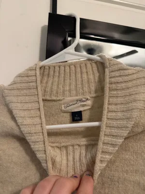 Universal Threads Sweater thumbnail 2