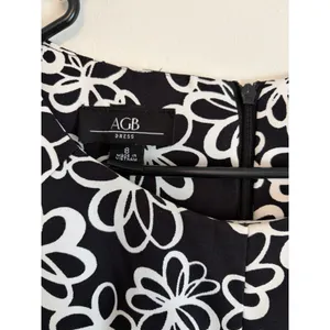 AGB Dress Size 8 Black White Floral Sleeveless Fit Flare Church Wedding Casual thumbnail 3
