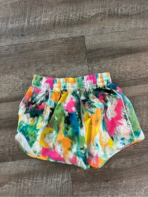Lululemon Hotty Hot Low-Rise Lined Short 4" in No Limits White Multi / White thumbnail 6