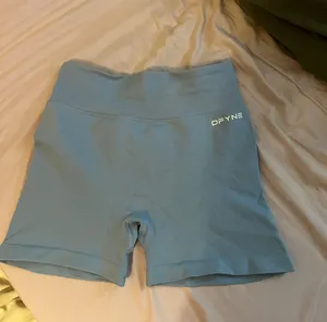 Dfyne dynamic shorts 4.5’ thumbnail 2