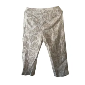 Coldwater Creek Women’s Size 4 White Beige Floral Print Capri Pants Cropped thumbnail 2