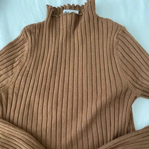 Princess polly mock neck long sleeve - size s/m thumbnail 1