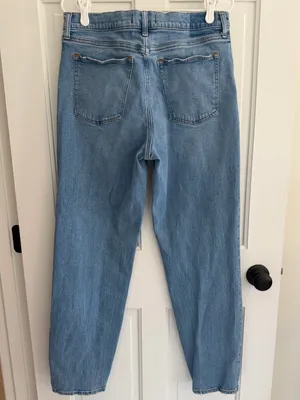 Abercrombie & Fitch The Mom High Rise Jeans Light Wash Size 31 Extra Long thumbnail 3