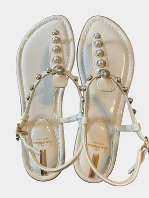 Sam Edelman Gigi Pearl Patent Leather T-Strap Sandals Porcelain Pearl Size 10 thumbnail 1