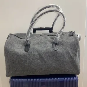 DSW Gray Wool Felt Duffel Travel Weekender Getaway Bag Full Zipper Duo Strap thumbnail 1